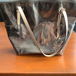 EUC Michael Kors bronze metallic branded purse